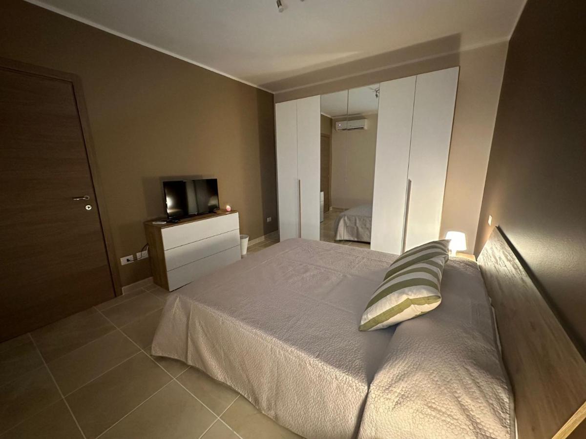 Desenzanino Apartment Twelve Desenzano del Garda Exterior photo